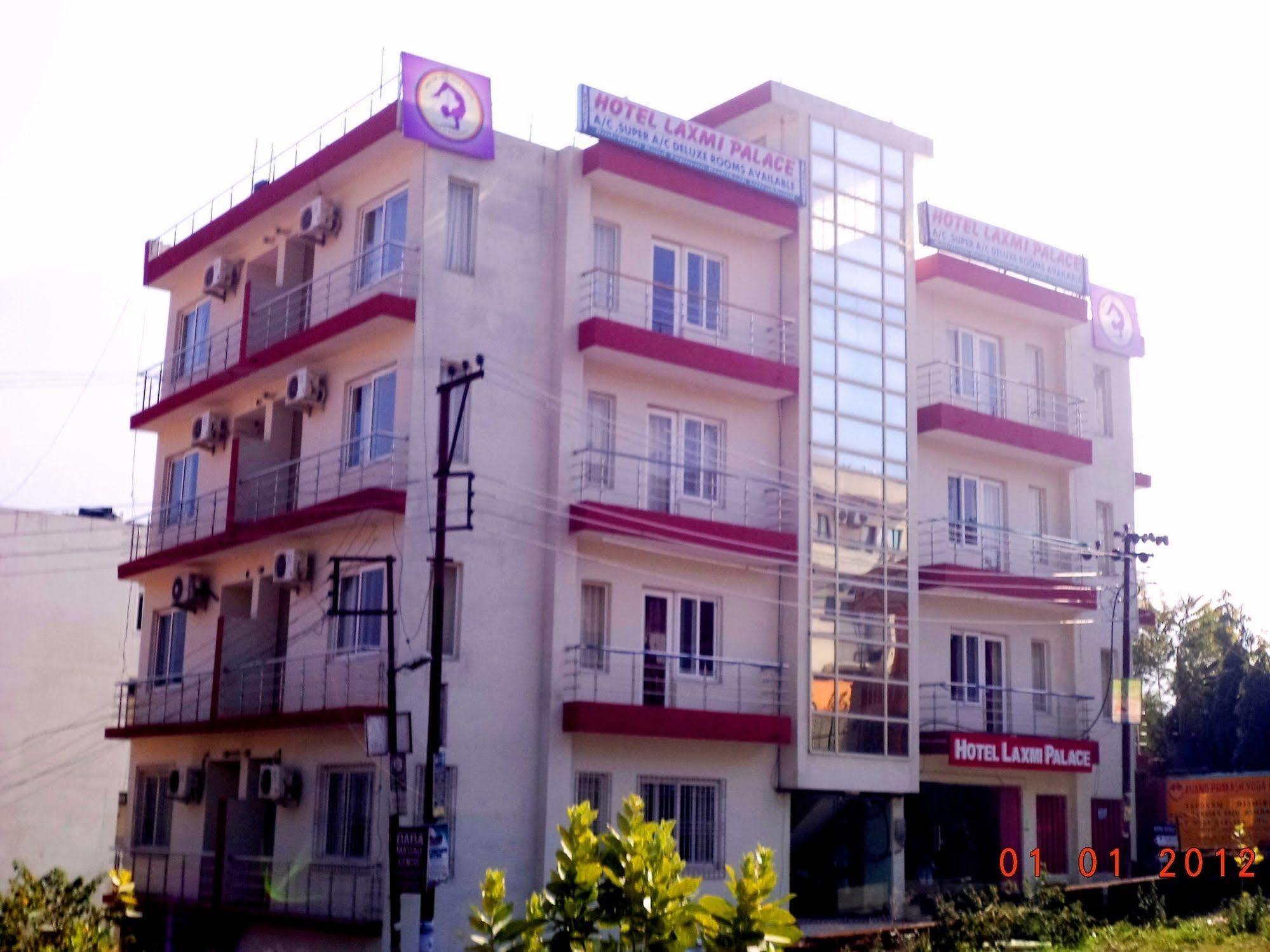 Hotel Laxmi Palace Rishikesh Exterior photo